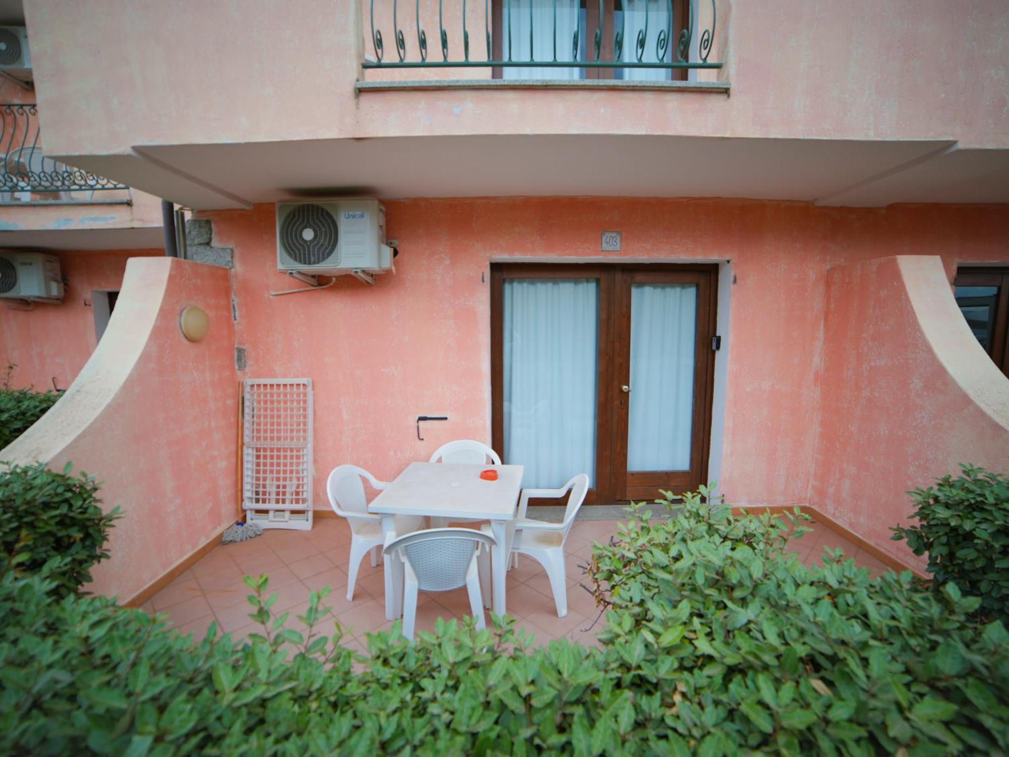 Il Borgo Di Badesi Aparthotel Exterior photo
