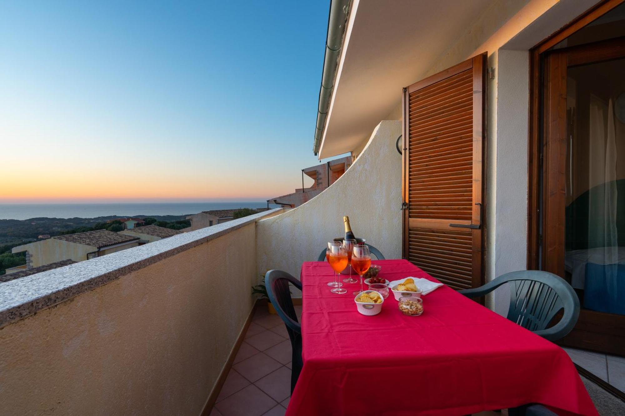Il Borgo Di Badesi Aparthotel Exterior photo