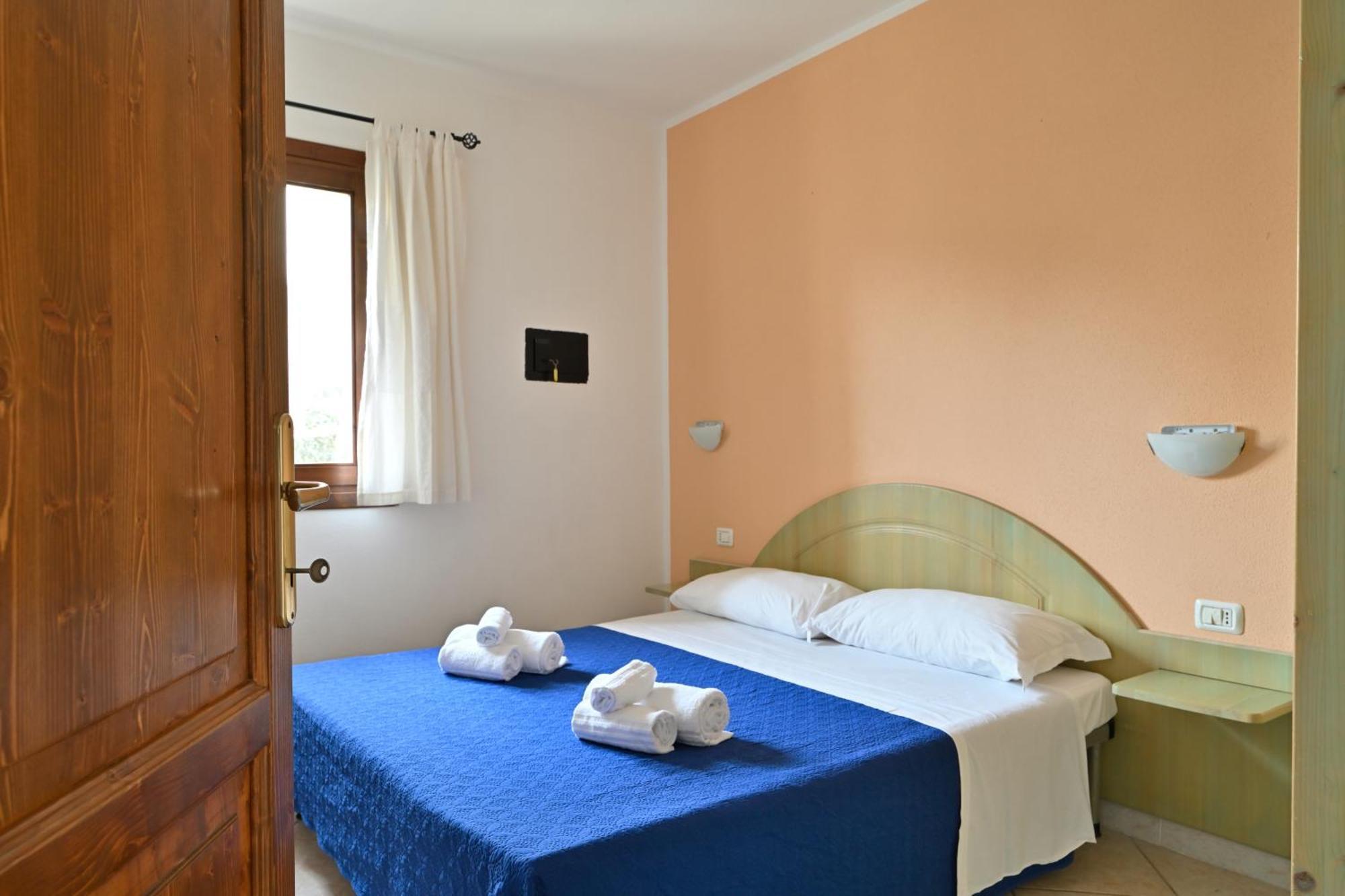 Il Borgo Di Badesi Aparthotel Exterior photo
